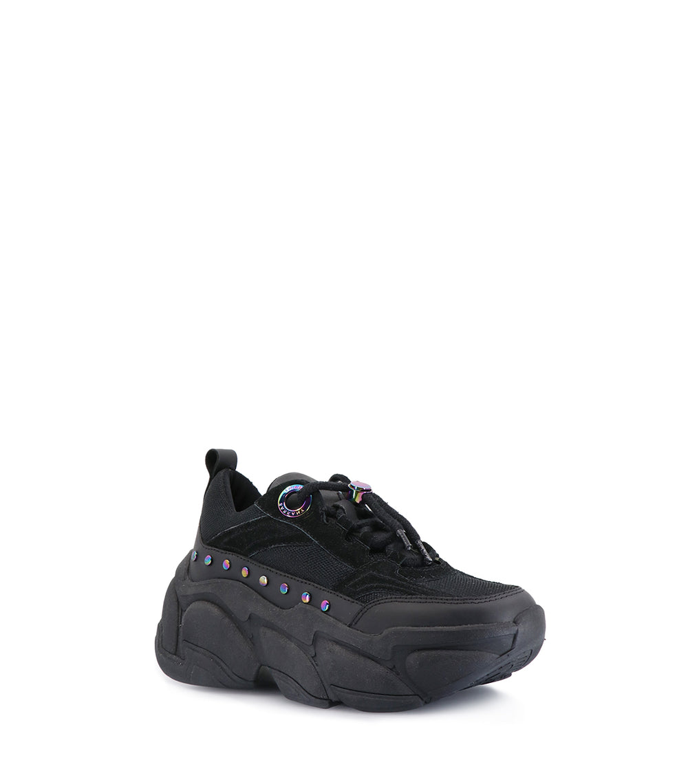 KUGA BLACK SNEAKERS