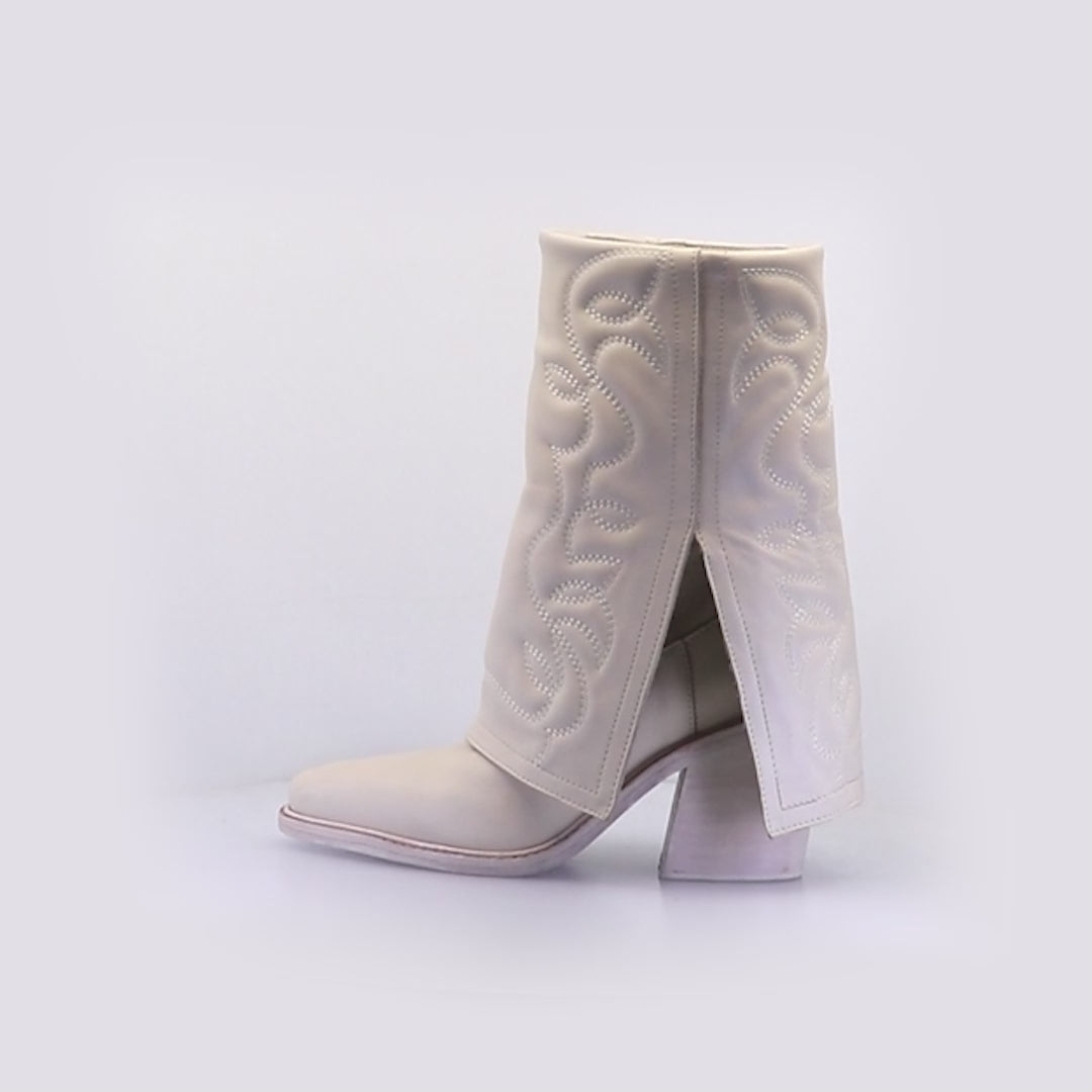 AMI OFF WHITE WESTERN BOOTS