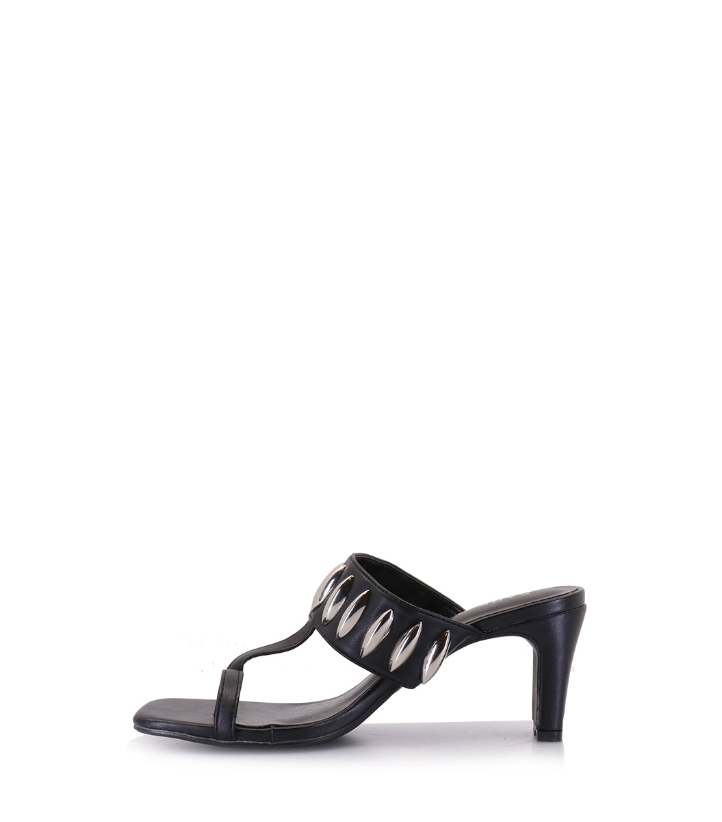 QUET BLACK HEEL SANDALS