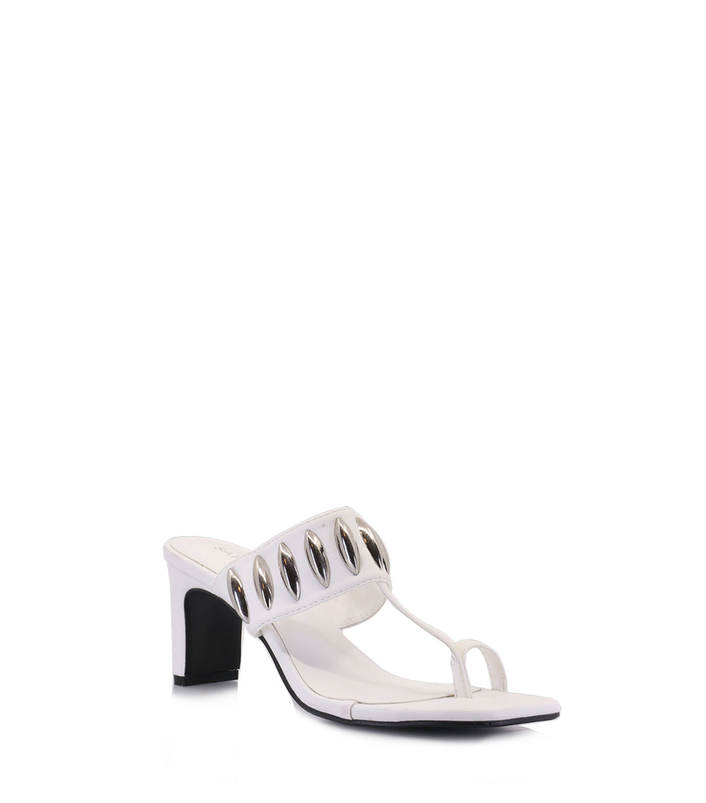 QUET WHITE HEEL SANDALS